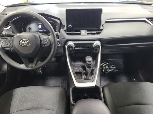 Used 2024 Toyota RAV4 XLE FWD image 21