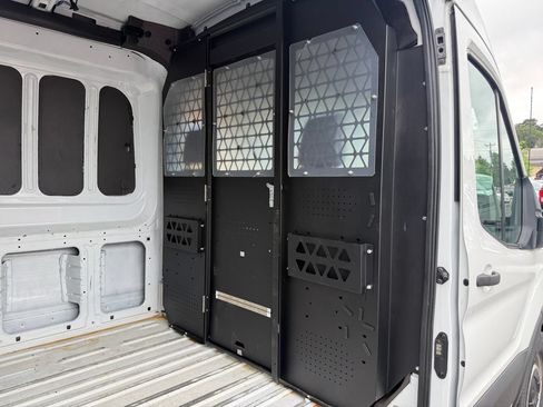 Used 2022 Ford Transit 250 Medium Roof RWD image 15