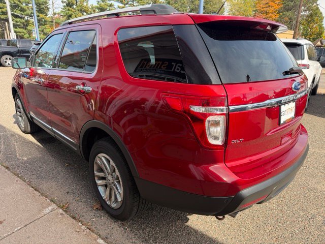 Used 2015 Ford Explorer XLT w/ Equipment Group 202B AWD/4WD image 5