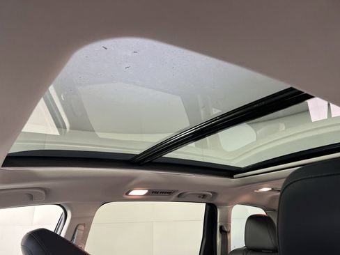 Used 2023 Subaru Ascent Limited w/ Technology Package image 25