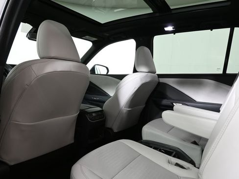 Used 2025 Lexus TX 350 AWD w/ Technology Package image 31