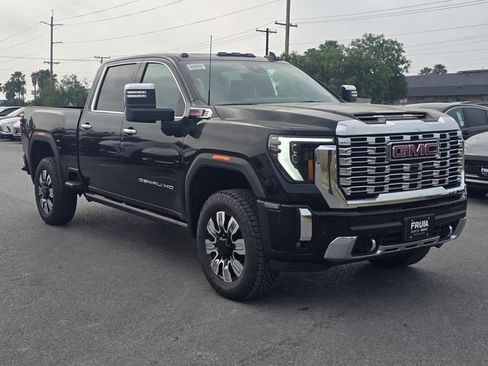 New 2026 GMC Sierra 2500 Denali w/ Denali Reserve Package AWD/4WD image 3