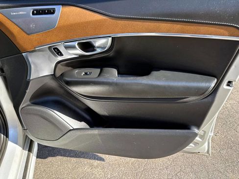 Used 2017 Volvo XC90 T6 Inscription w/ Vision Package image 8