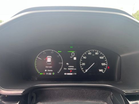 Used 2024 Honda CR-V Sport Touring image 16
