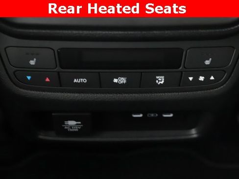 Used 2025 Honda Pilot Elite image 29