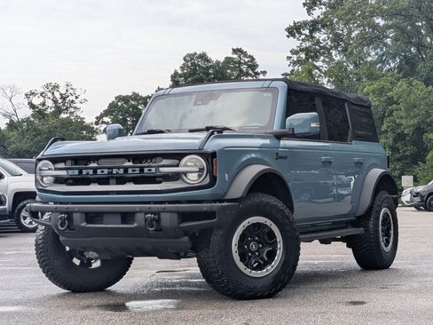 Used 2023 Ford Bronco Outer Banks w/ Sasquatch Package AWD/4WD image 4