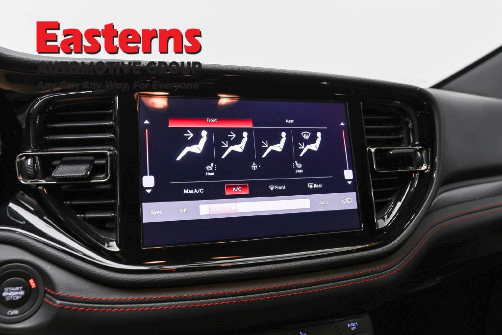 Used 2025 Dodge Durango GT RWD image 19