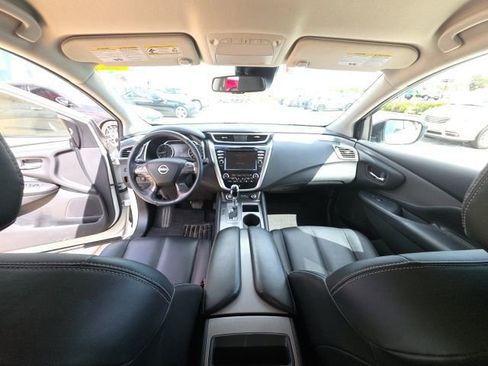 Used 2023 Nissan Murano SV image 25