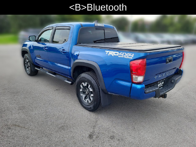 Used 2017 Toyota Tacoma TRD Off-Road w/ Premium & Technology Package AWD/4WD image 3