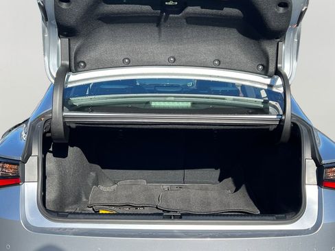 Certified 2025 Lexus IS 350 F Sport image 9