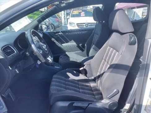 Used 2012 Volkswagen GTI PZEV image 11