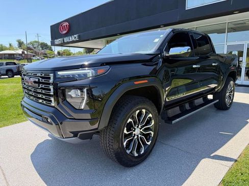 Used 2024 GMC Canyon Denali AWD/4WD image 24