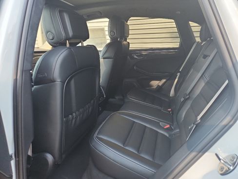 New 2026 Porsche Macan GTS image 42