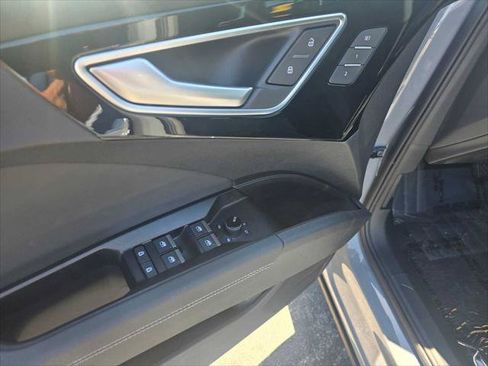 Used 2024 Audi Q4 e-tron Premium RWD image 22