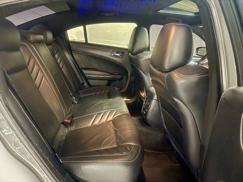 Used 2019 Dodge Charger SRT Hellcat w/ Navigation & Travel Group image 28