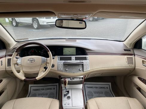 Used 2008 Toyota Avalon Limited FWD image 25