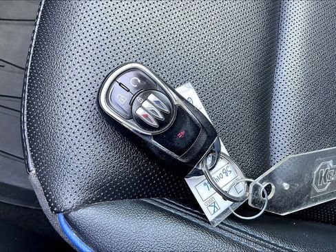 Used 2025 Buick Encore GX Sport Touring FWD image 35
