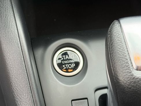 Certified 2025 Nissan Kicks Play S image 29