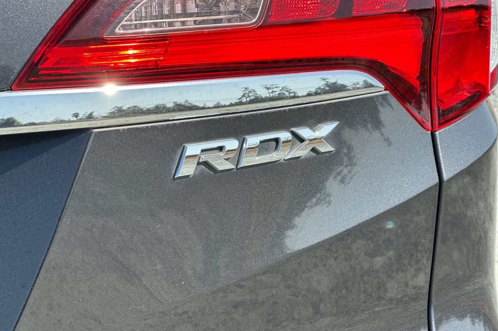 Used 2016 Acura RDX w/ Tech & AcuraWatch Plus Pack FWD image 13