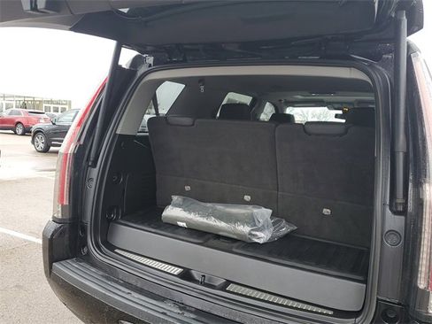 Used 2020 Cadillac Escalade Luxury image 31