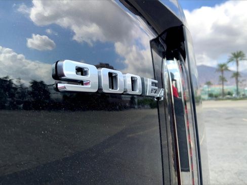 New 2026 Cadillac Vistiq Premium Luxury image 16