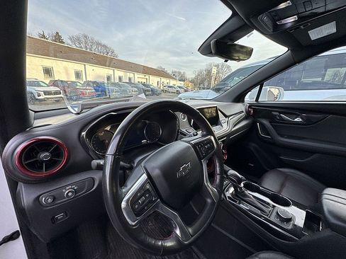 Used 2019 Chevrolet Blazer RS image 2