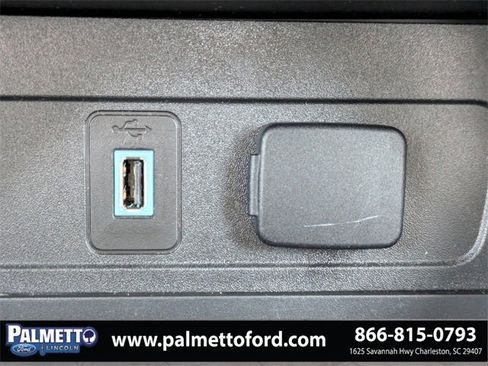 Used 2019 Ford Escape SEL image 21