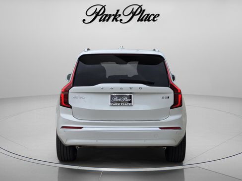 Used 2026 Volvo XC90 B5 Plus w/ Protection Package Premier image 4