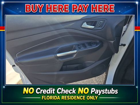 Used 2015 Ford Escape SE FWD image 13