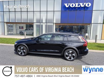 New 2026 Volvo V60 B5 Cross Country Plus w/ Protection Package Premier