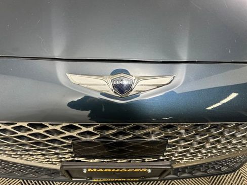 Used 2023 Genesis G70 2.0T image 9