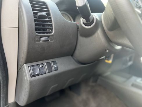 Used 2013 Nissan Frontier Desert Runner RWD image 13