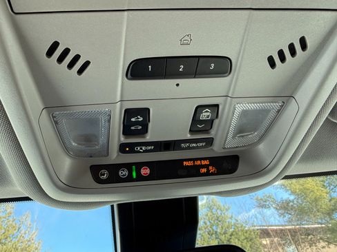 Used 2021 GMC Terrain SLT w/ Infotainment Package II image 40