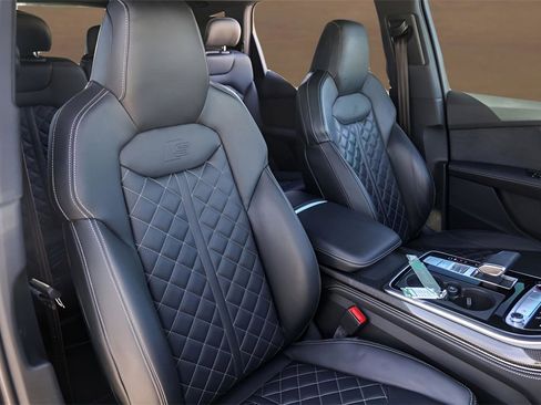 Used 2023 Audi SQ7 Premium Plus image 31