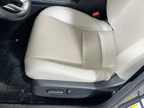 Used 2022 Honda Civic Touring image 18