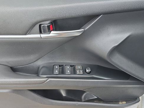 Used 2019 Toyota Camry XSE FWD image 15