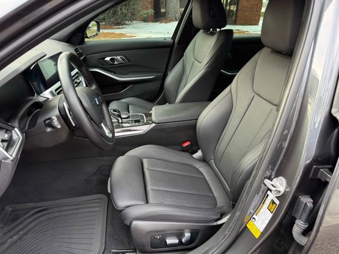 Used 2021 BMW 330i Sedan w/ Driving Assistance Package image 12