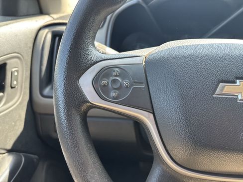 Used 2019 Chevrolet Colorado W/T w/ WT Convenience Package RWD image 10