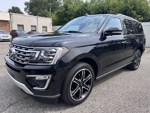 Used 2020 Ford Expedition Limited w/ Special Edition Package AWD/4WD image 3