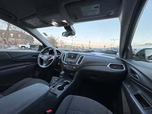 Used 2022 Chevrolet Equinox LT image 30
