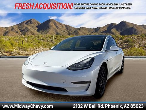 Used 2020 Tesla Model 3 Standard Range Plus RWD image 1