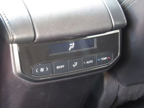 Used 2024 Toyota Highlander Limited AWD/4WD image 34
