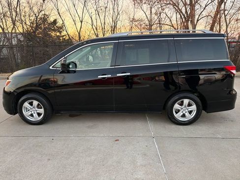 Used 2012 Nissan Quest SV image 2