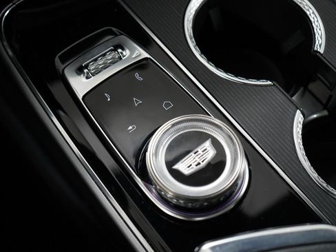 Used 2024 Cadillac Lyriq Luxury AWD/4WD image 20