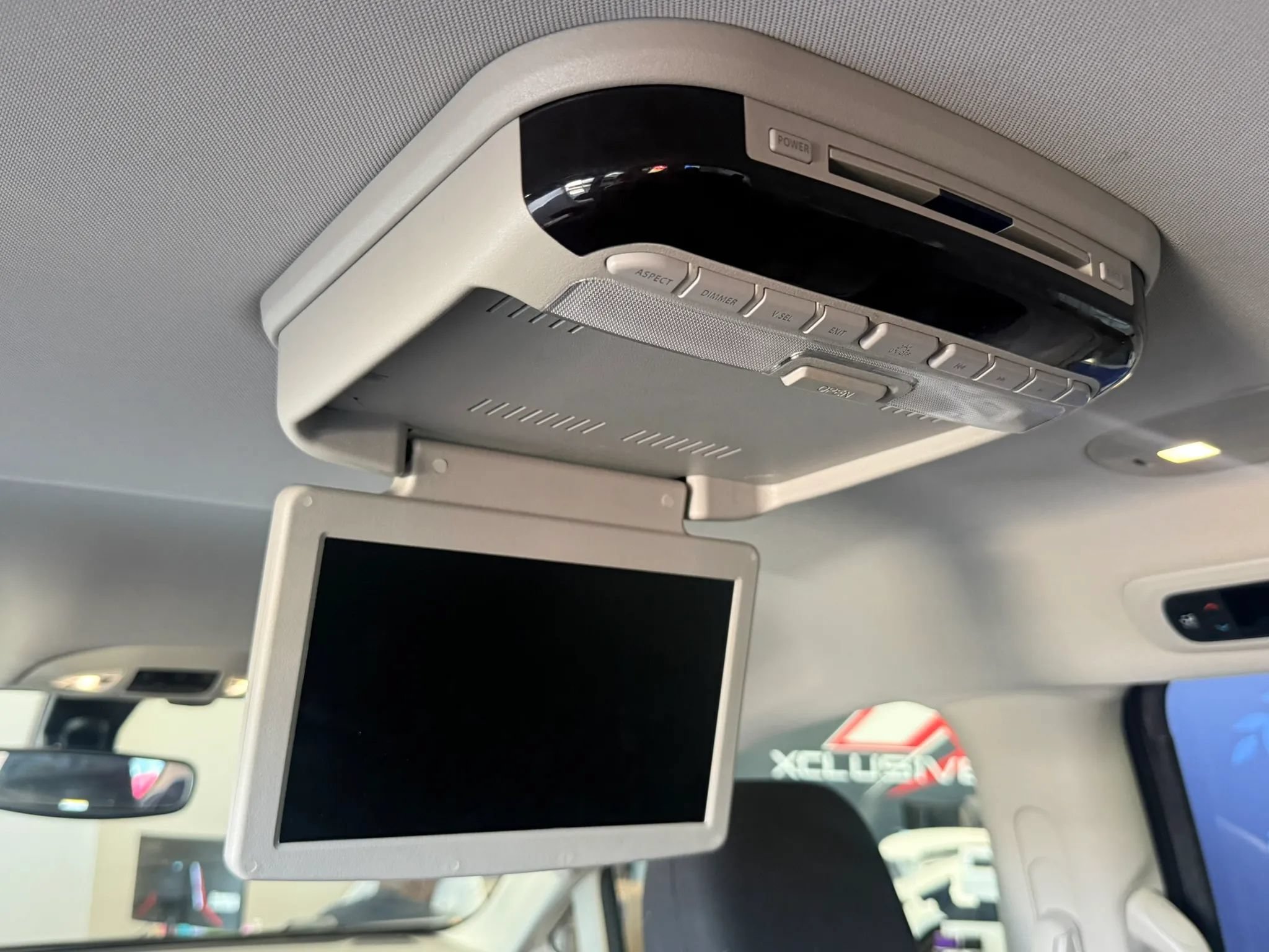 Used 2018 Chrysler Pacifica Touring Plus w/ Tire & Wheel Group FWD image 38