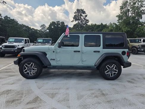 Used 2023 Jeep Wrangler Unlimited Sport AWD/4WD image 4