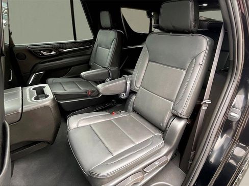 Used 2023 GMC Yukon Denali w/ Denali Reserve Package image 22
