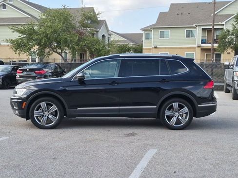 Used 2021 Volkswagen Tiguan SEL FWD image 7