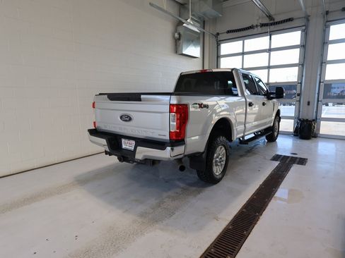 Used 2019 Ford F250 XLT image 3