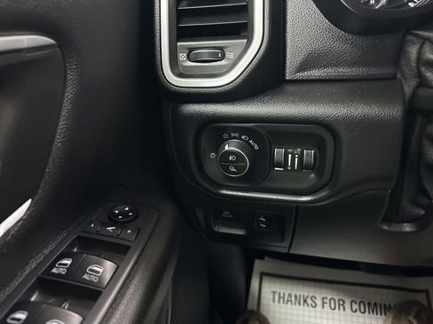 Used 2019 RAM 1500 Big Horn image 37